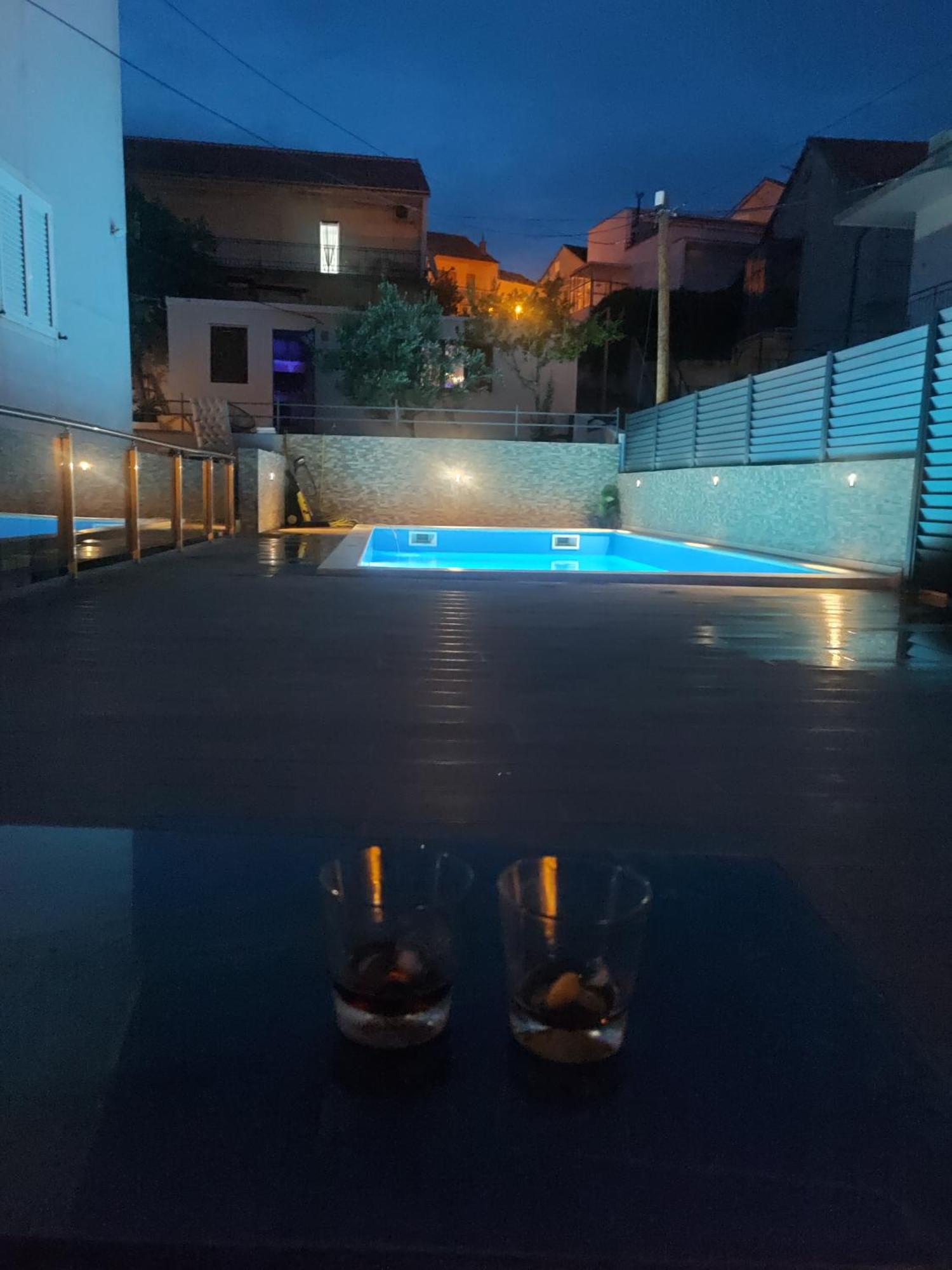Pool Me Up! Apartman Šibenik Kültér fotó