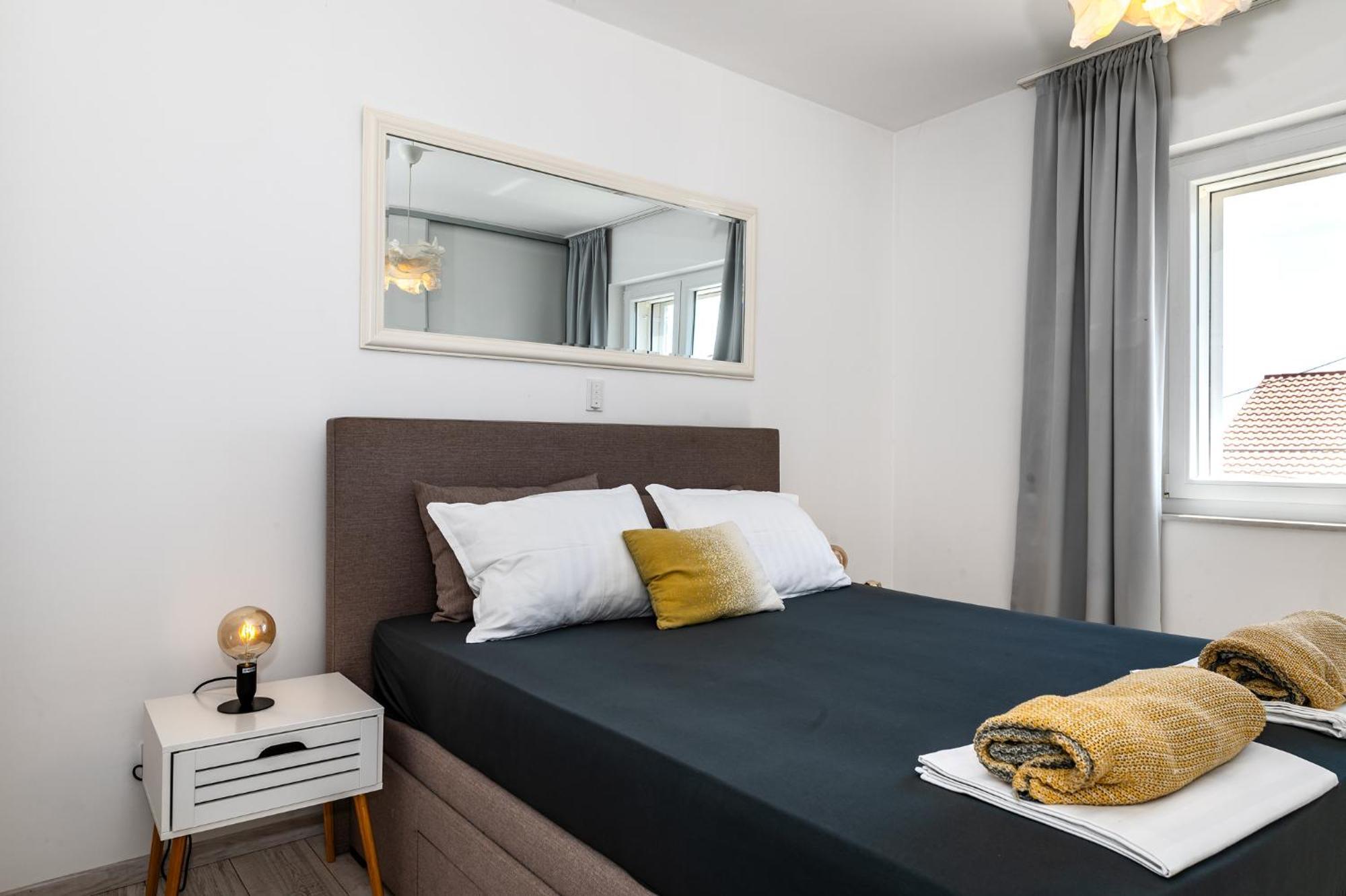 Pool Me Up! Apartman Šibenik Kültér fotó