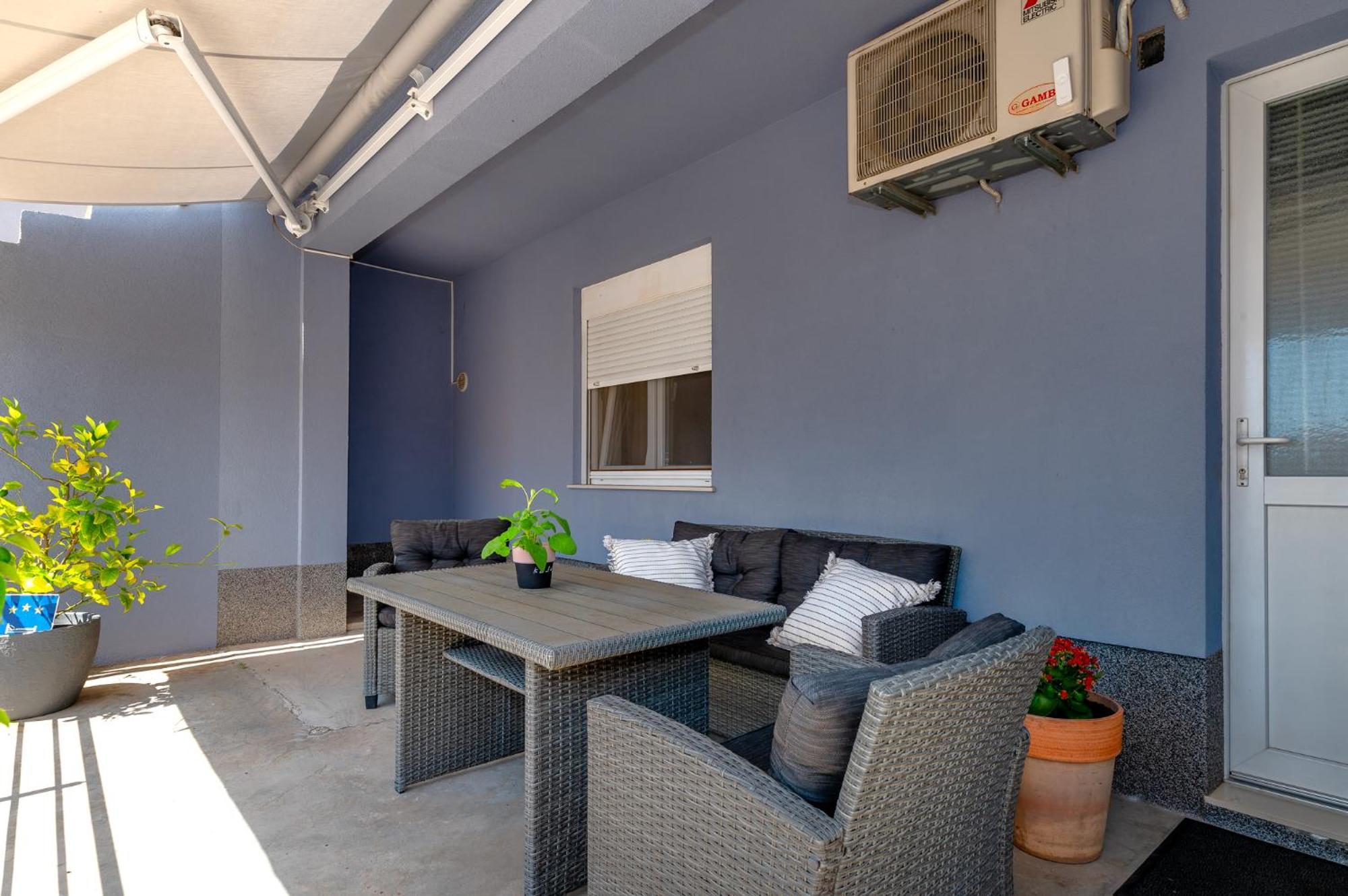 Pool Me Up! Apartman Šibenik Kültér fotó